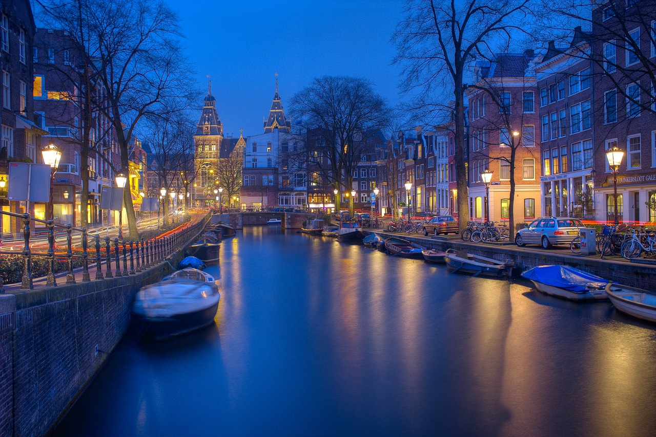 מתי כדאי להגיע לאמסטרדם?